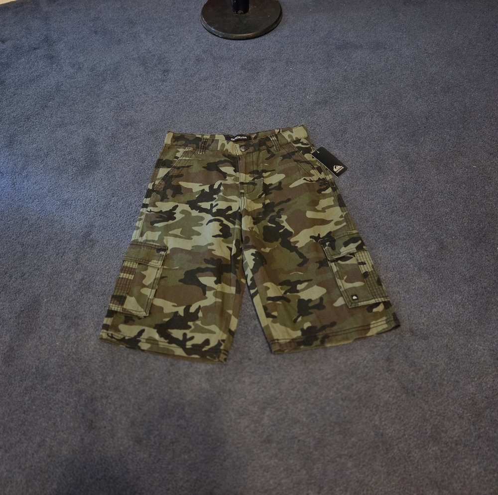 Quiksilver Men’s Camo Cargo Shorts - Green/Brown